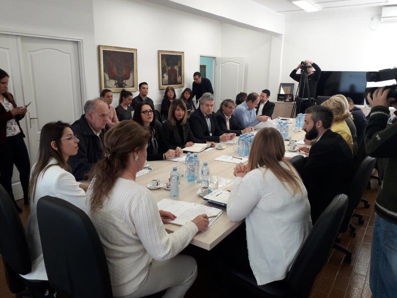 Medijacija u privredi - Vansudskim re�avanjem  sporova ka povoljnom poslovnom okru�enju